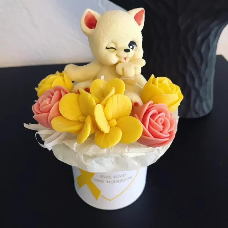 Petit bouquet avec figurine de chat en chocolat