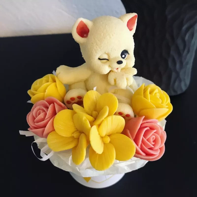 Petit bouquet avec figurine de chat en chocolat