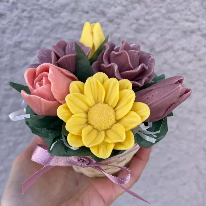 Petit bouquet de fleurs en chocolat