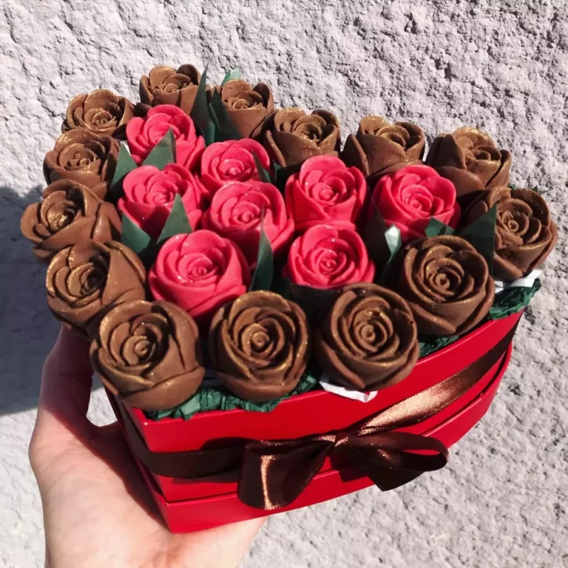 Bouquet de fleurs en chocolat en forme de cœur