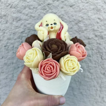 Bouquet de Pâques avec figurine en chocolat personnalisé