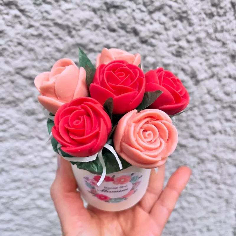 Petit bouquet de fleurs en chocolat